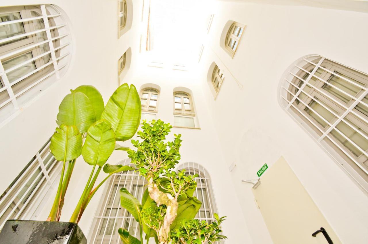 Ninesuites Seville Exterior photo